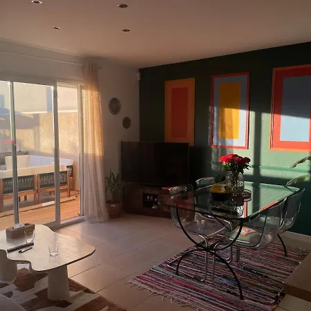 Apartment House With Terrace 10 Minutes From The *