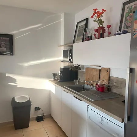 Apartment House With Terrace 10 Minutes From The Perpignan